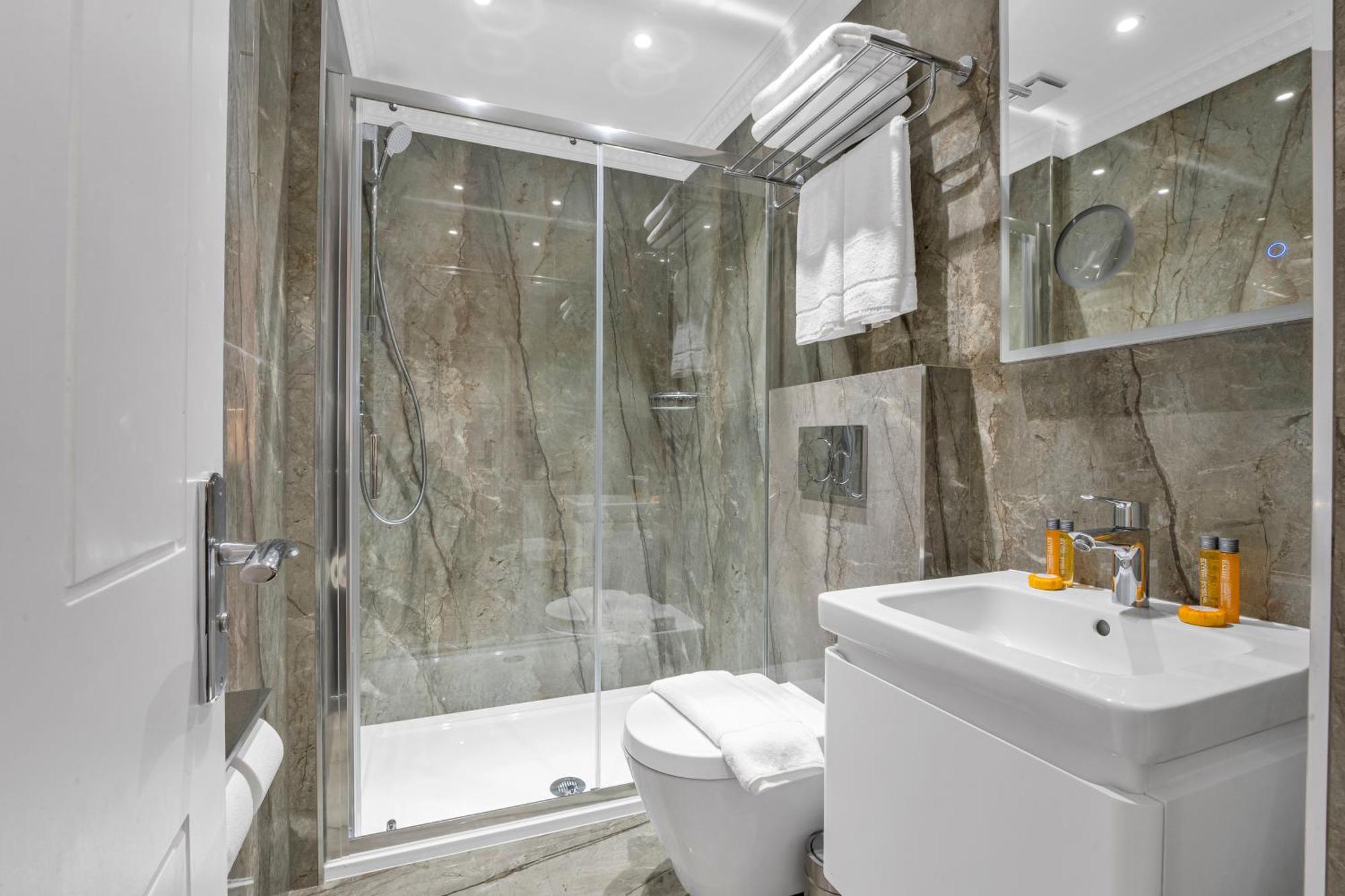 Cleveland Residences Bloomsbury ロンドン エクステリア 写真