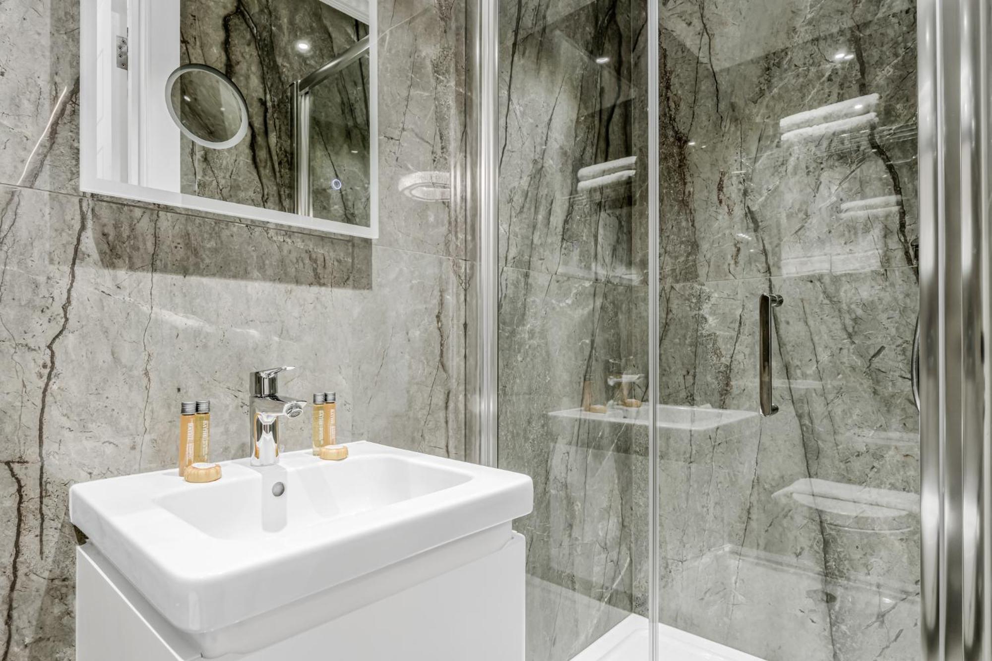 Cleveland Residences Bloomsbury ロンドン エクステリア 写真